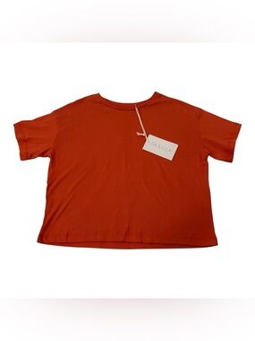 Isa & Ella Women's Short-Sleeve Crewneck Tee in Brick Red